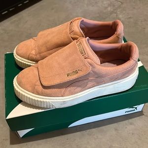 ✨PUMA✨ Women Sneakers - Pink